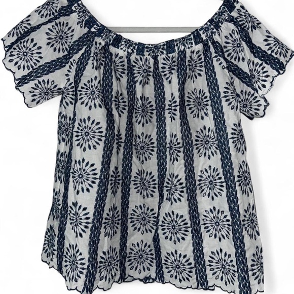 Entro Blue Embroidered Off the Shoulder Top with Scalloped Hem Large - Picture 2 of 4